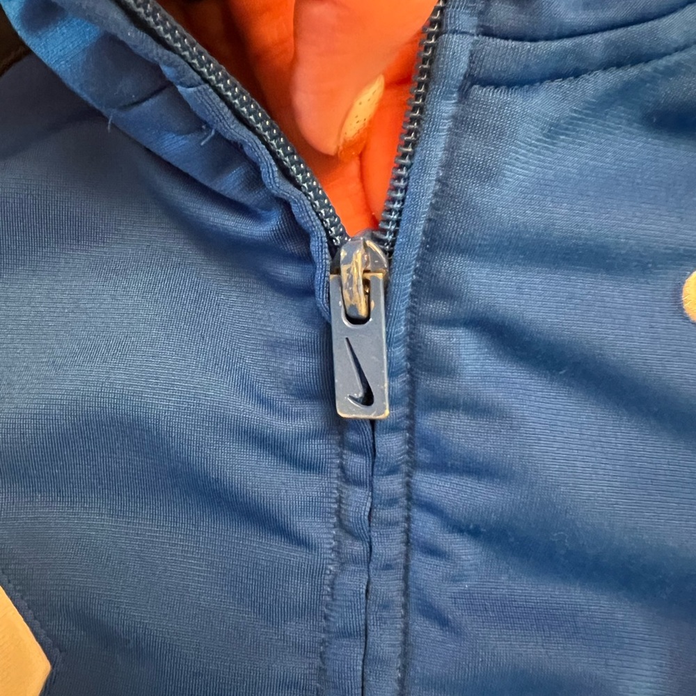 Nike zip up jacket-boys - Picture 2 of 2